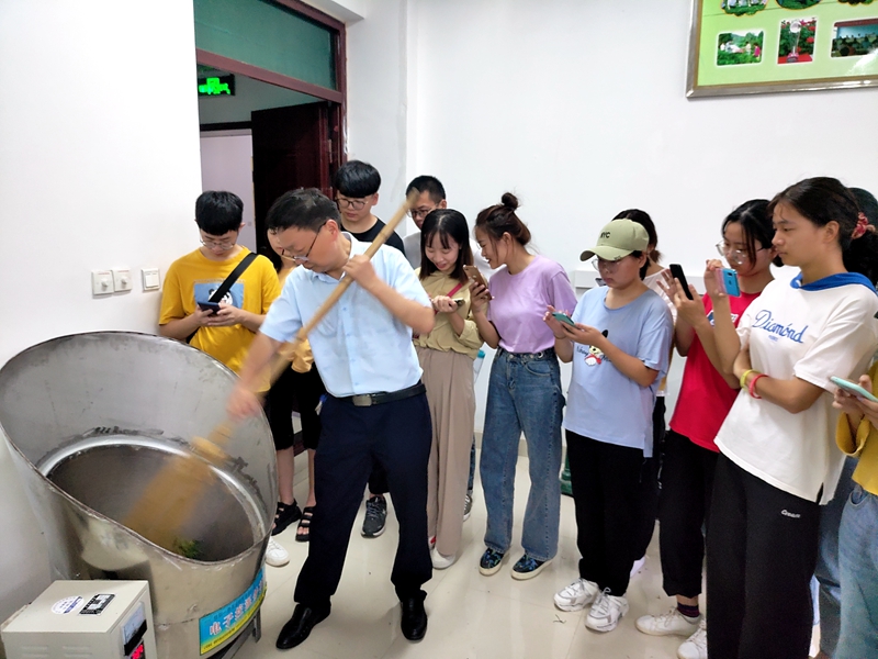 国产成人精品一区二区三区