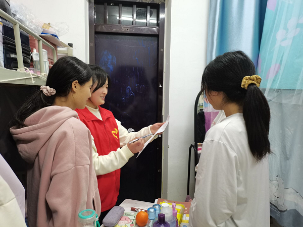 国产成人精品一区二区三区