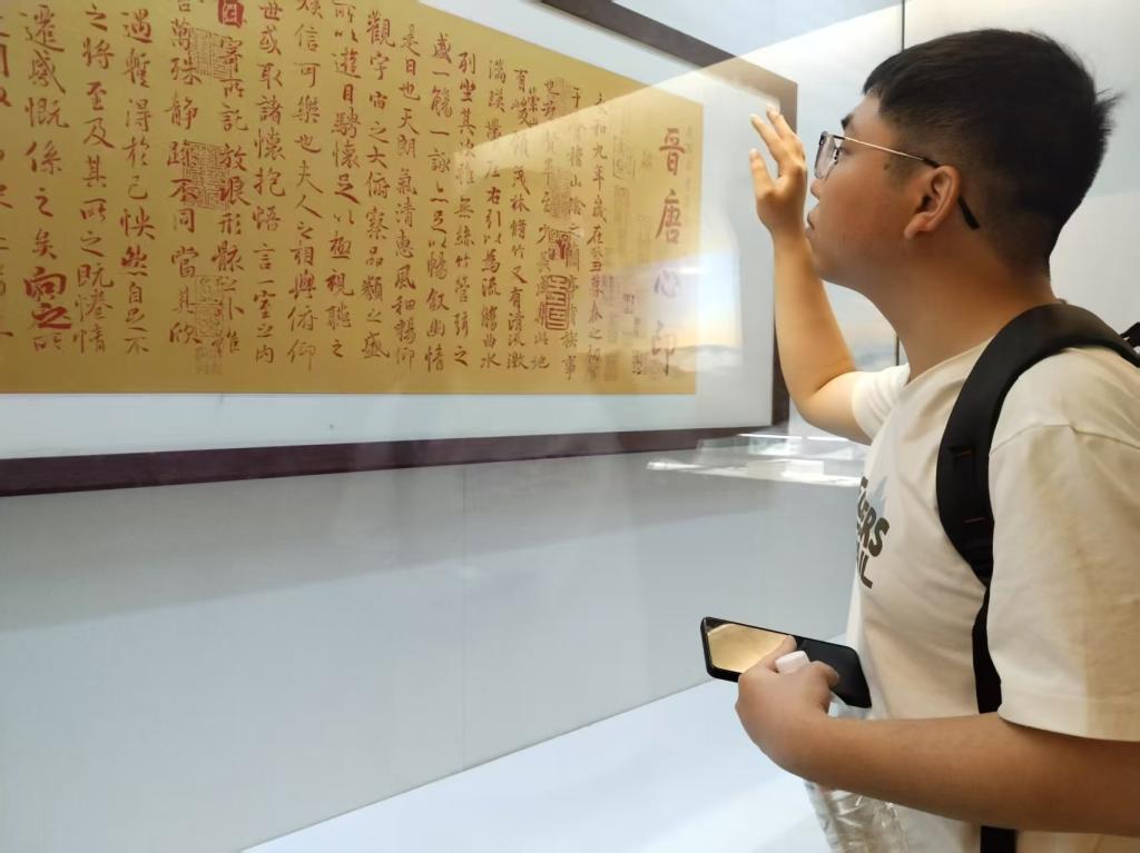 国产成人精品一区二区三区