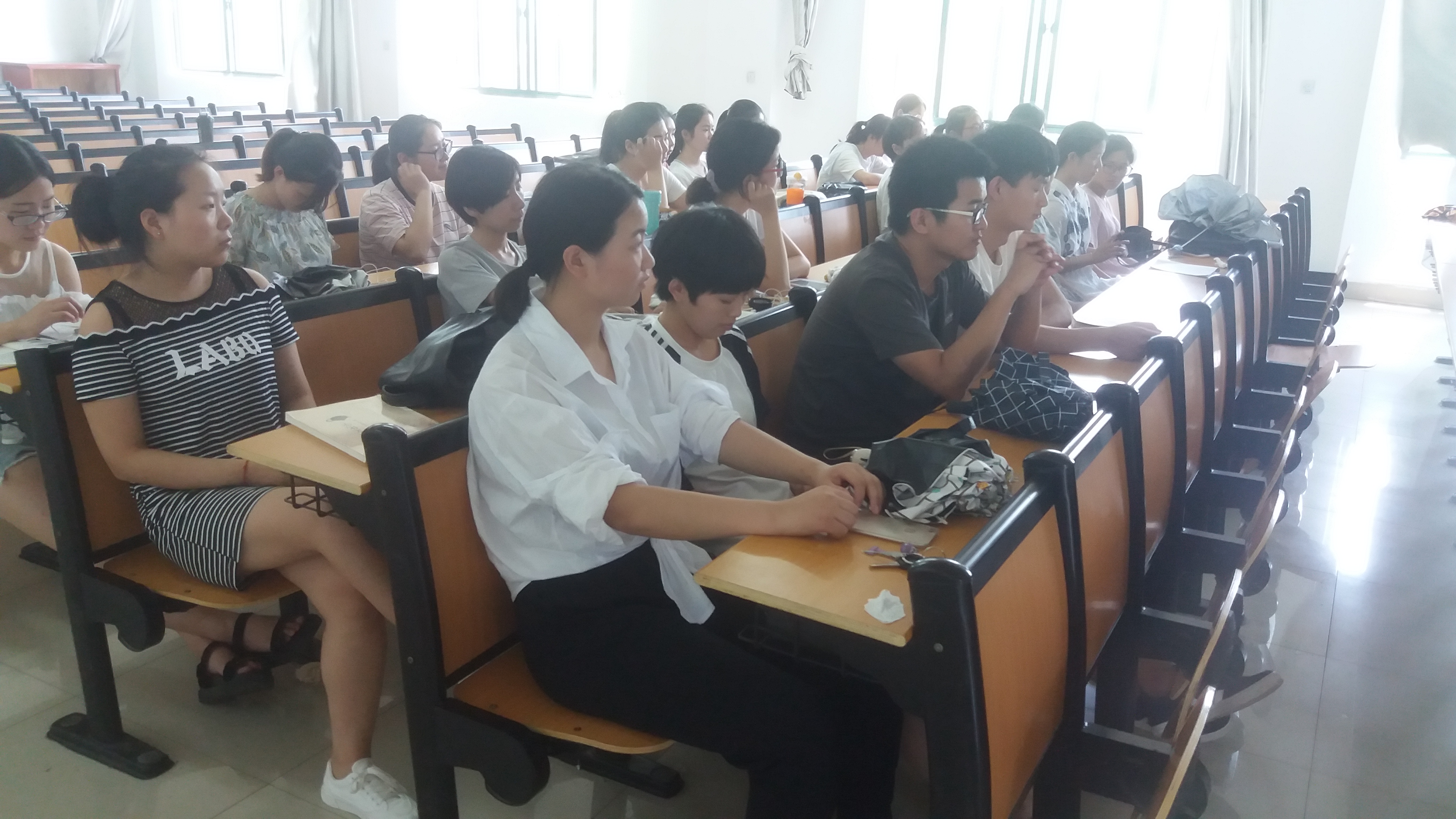国产成人精品一区二区三区
