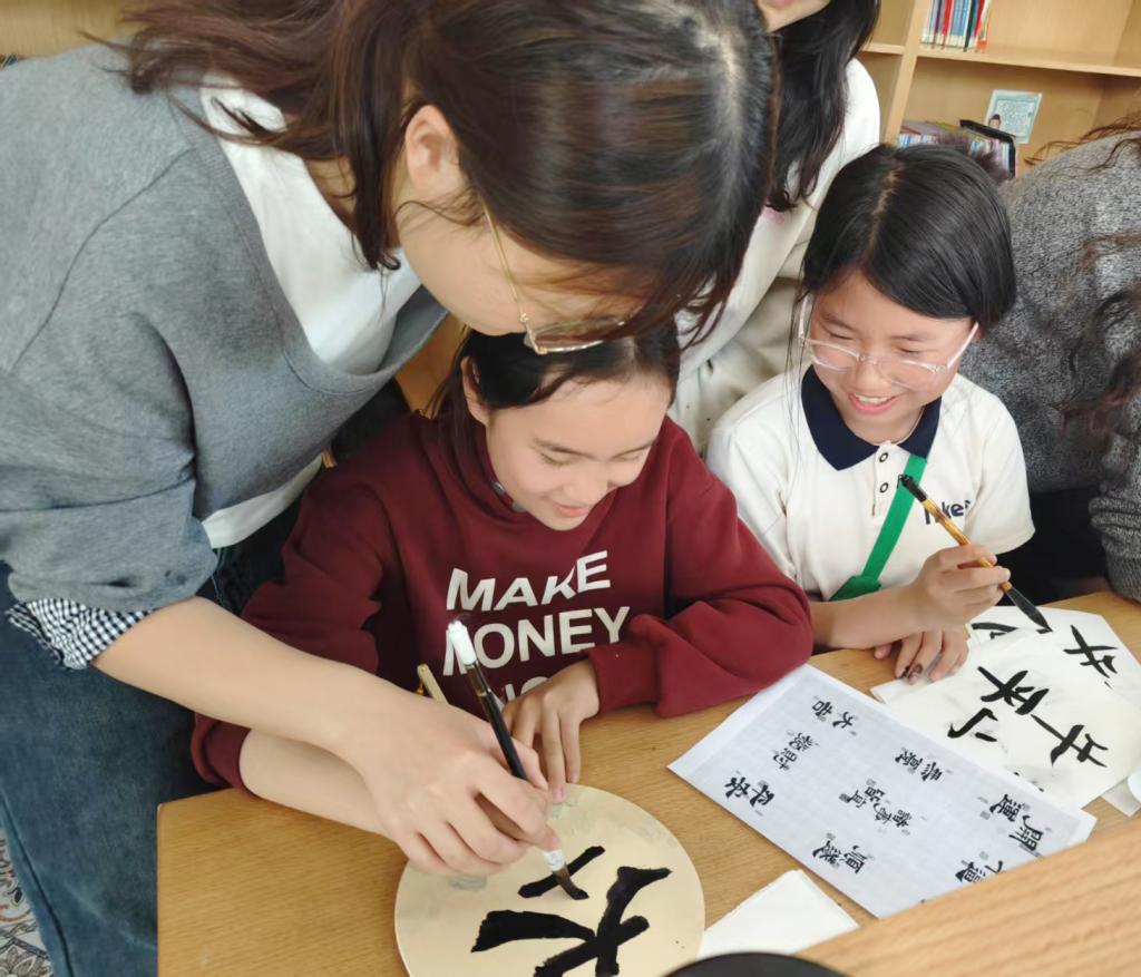 国产成人精品一区二区三区