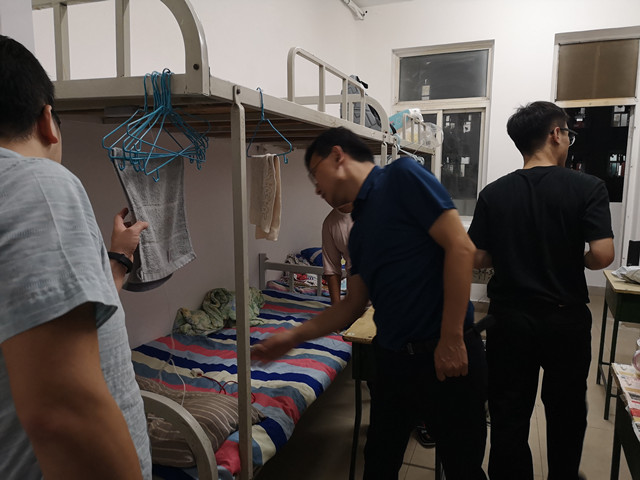 国产成人精品一区二区三区