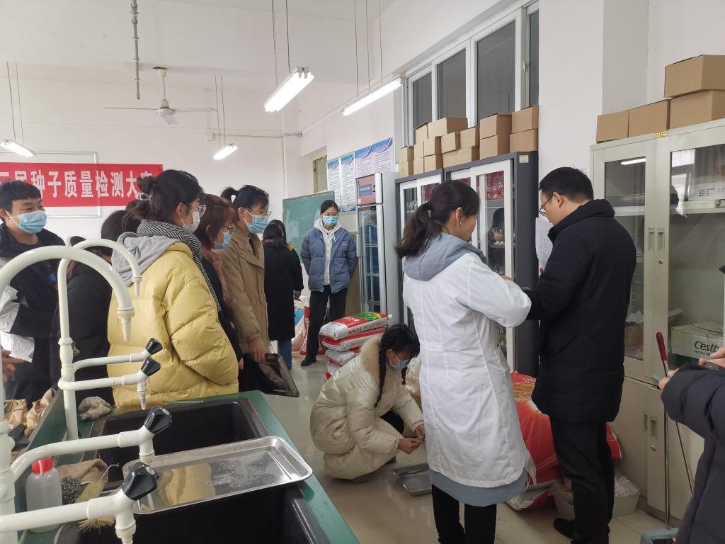 国产成人精品一区二区三区