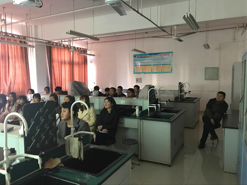 国产成人精品一区二区三区