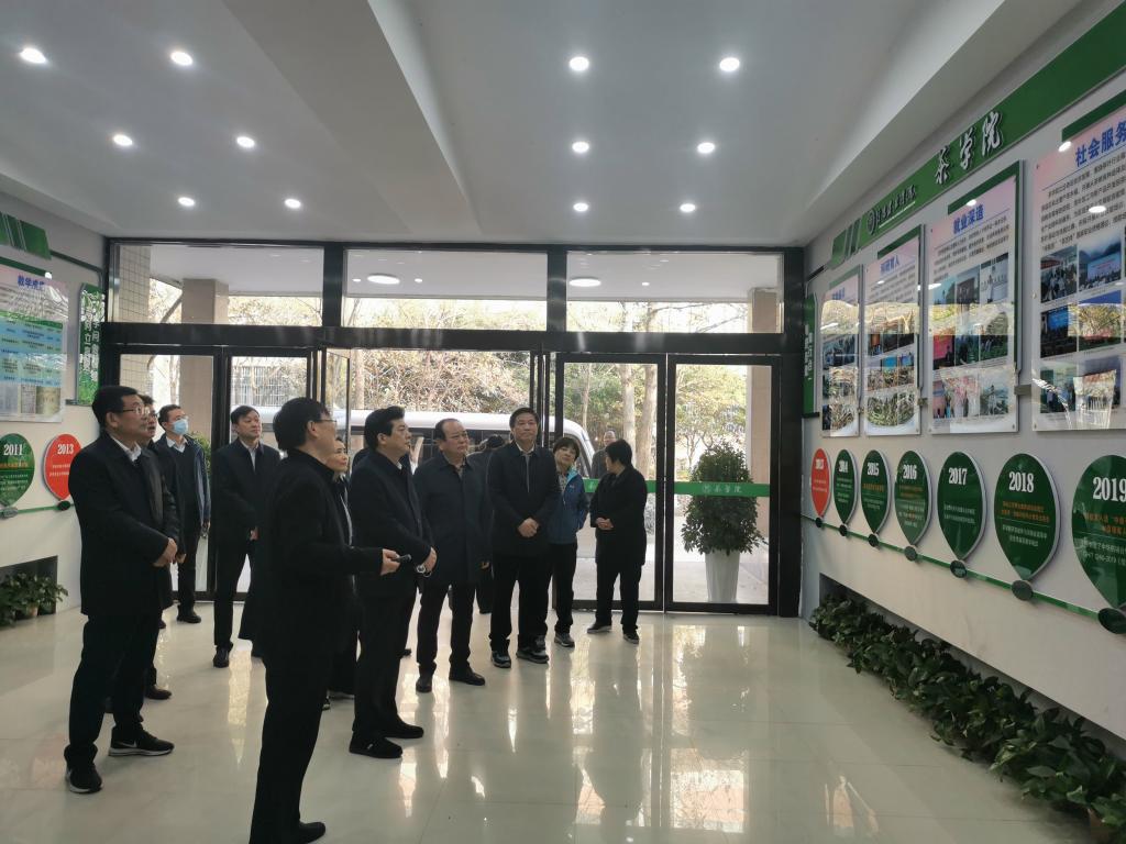 国产成人精品一区二区三区