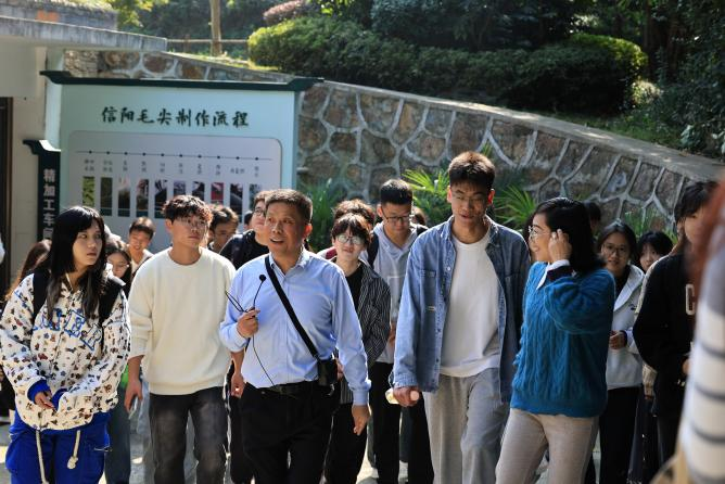 国产成人精品一区二区三区