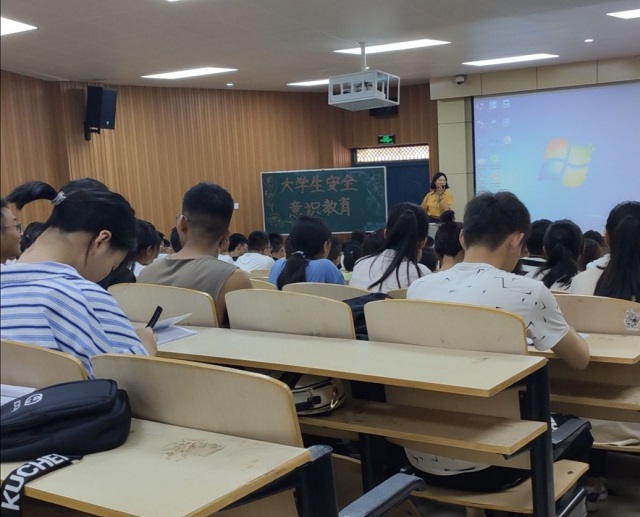 国产成人精品一区二区三区