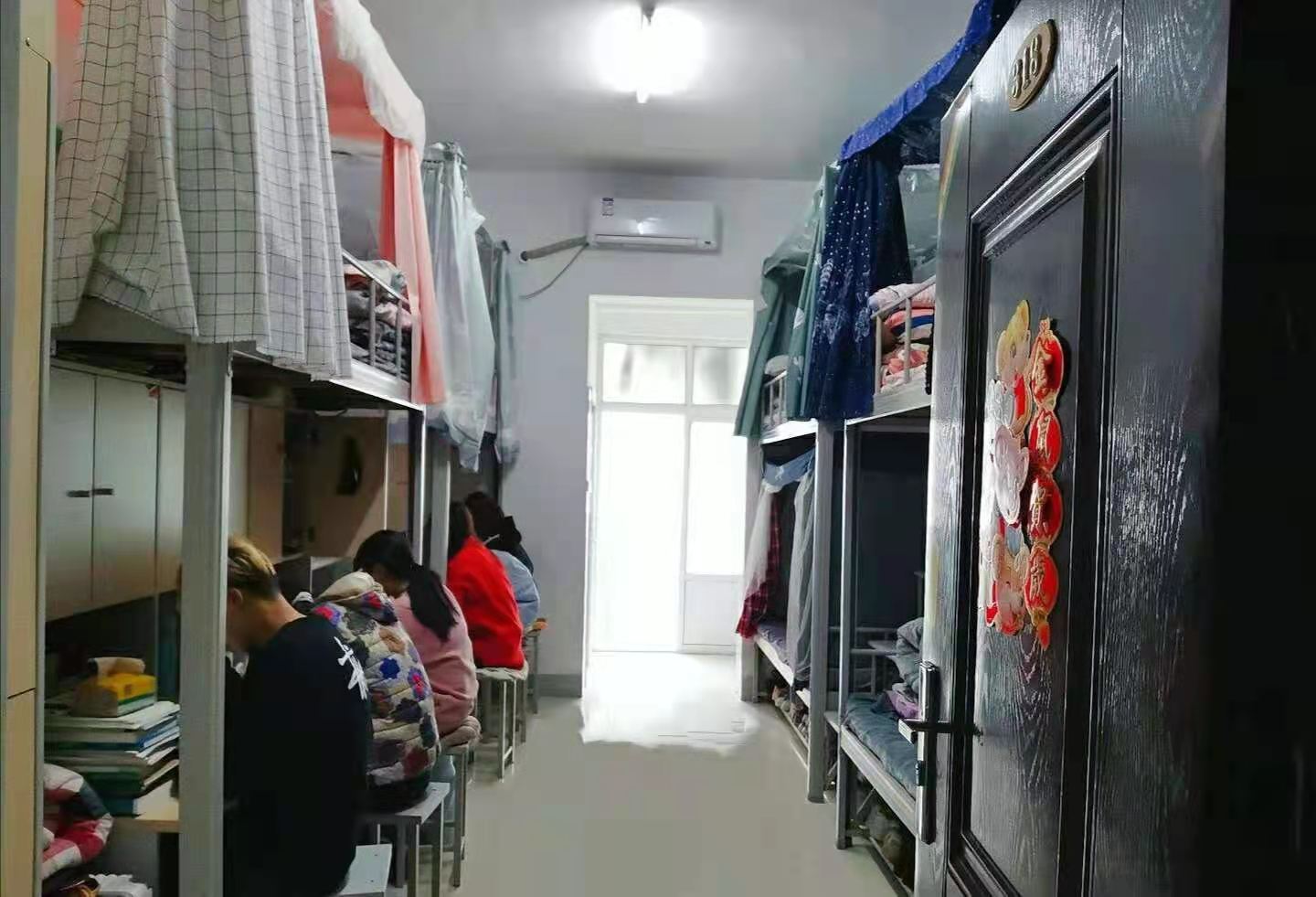 国产成人精品一区二区三区