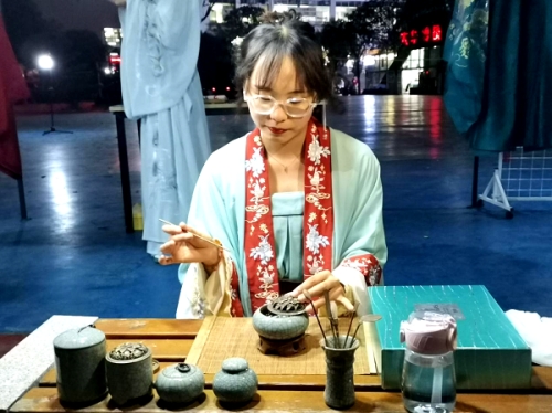 国产成人精品一区二区三区