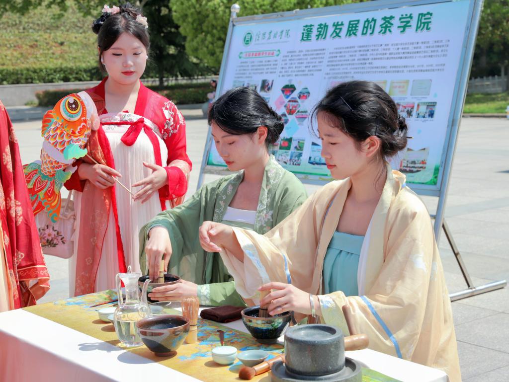 国产成人精品一区二区三区