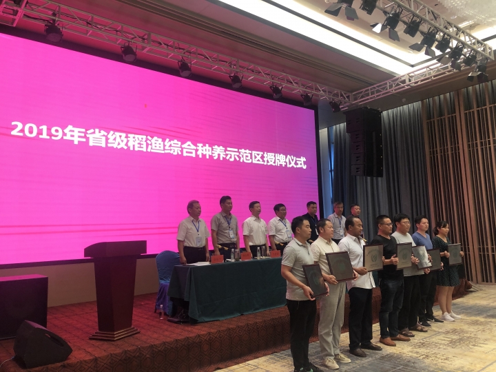 国产成人精品一区二区三区