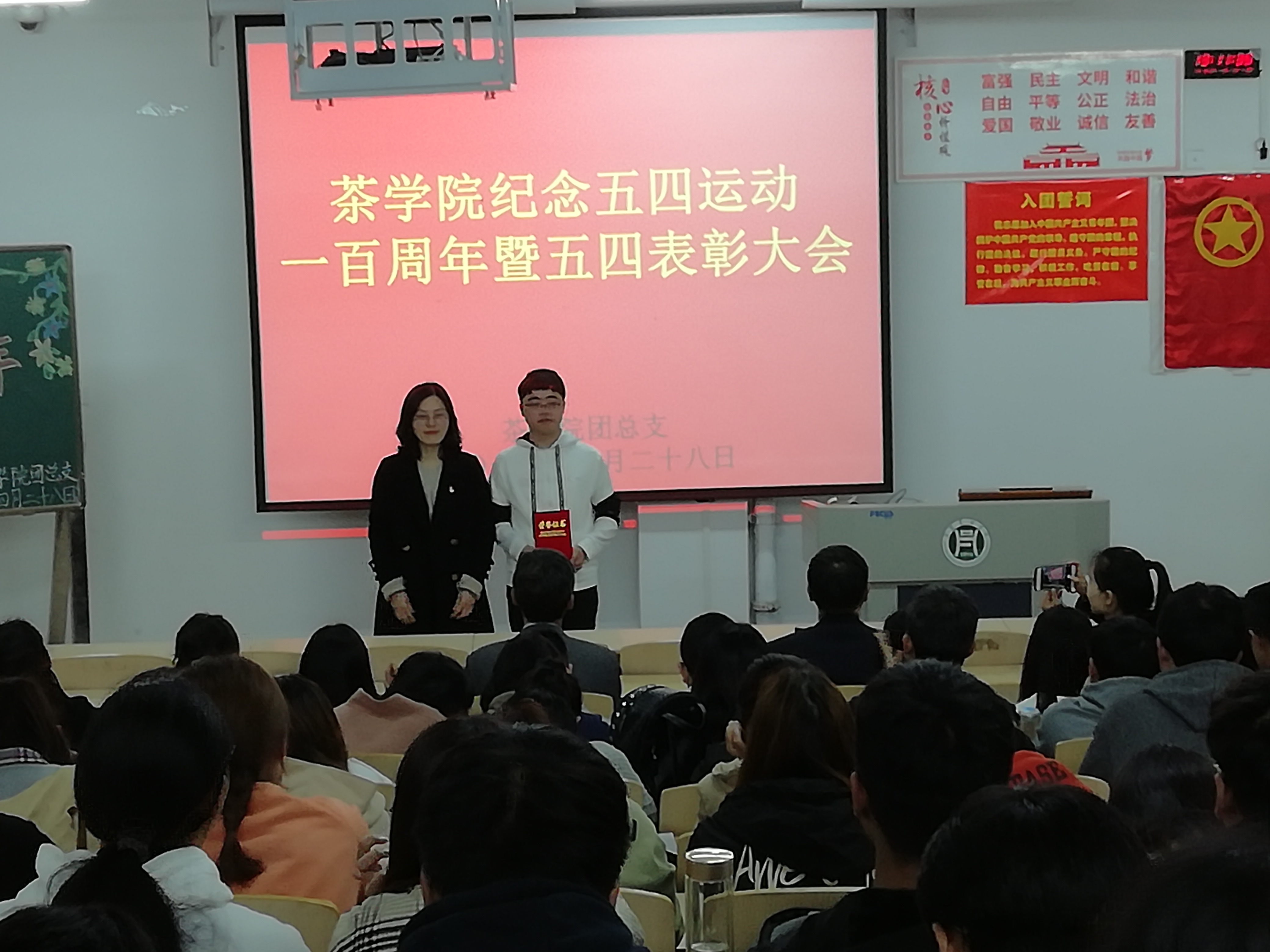 国产成人精品一区二区三区