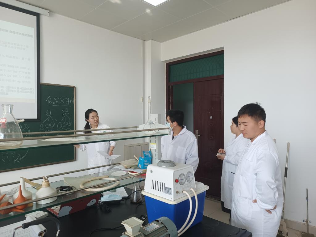 国产成人精品一区二区三区