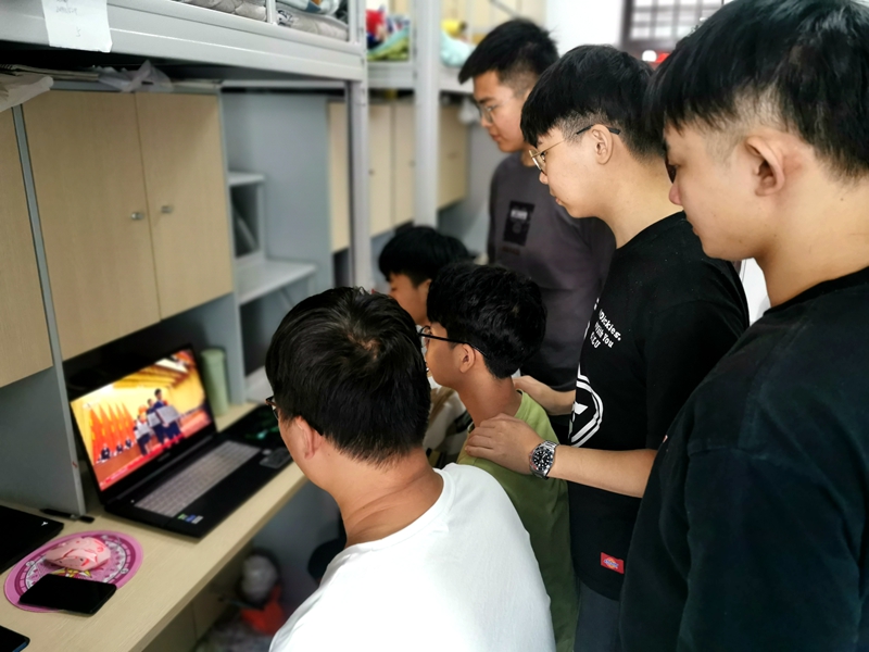 国产成人精品一区二区三区