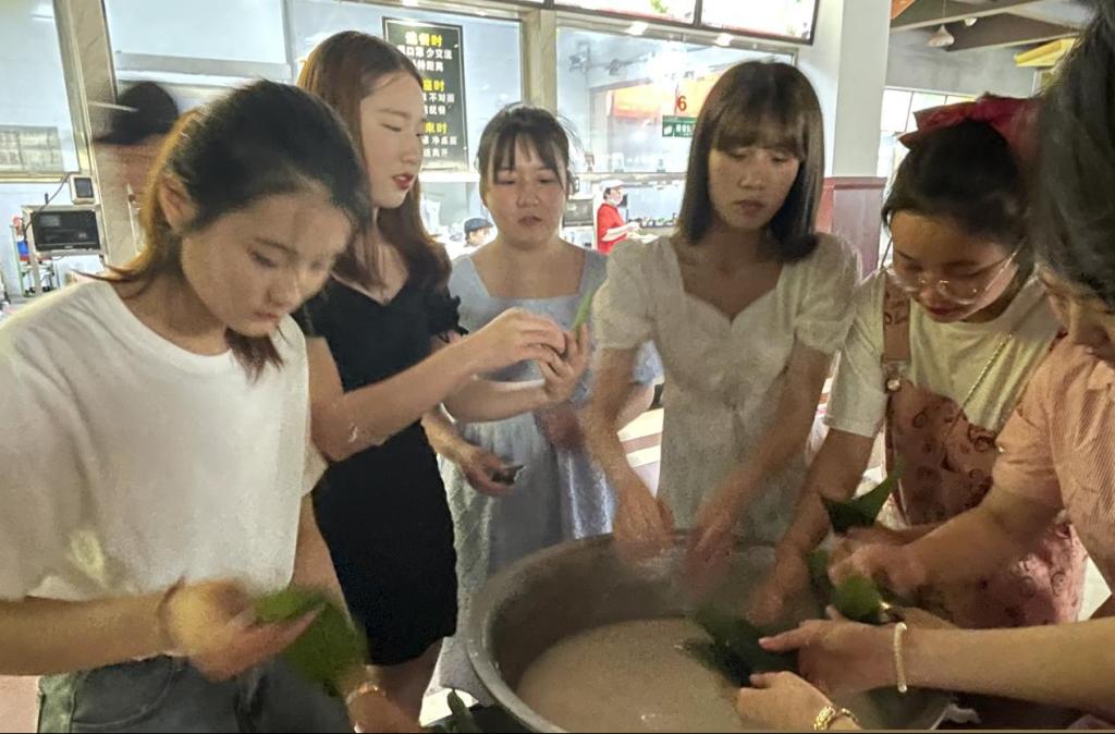 国产成人精品一区二区三区