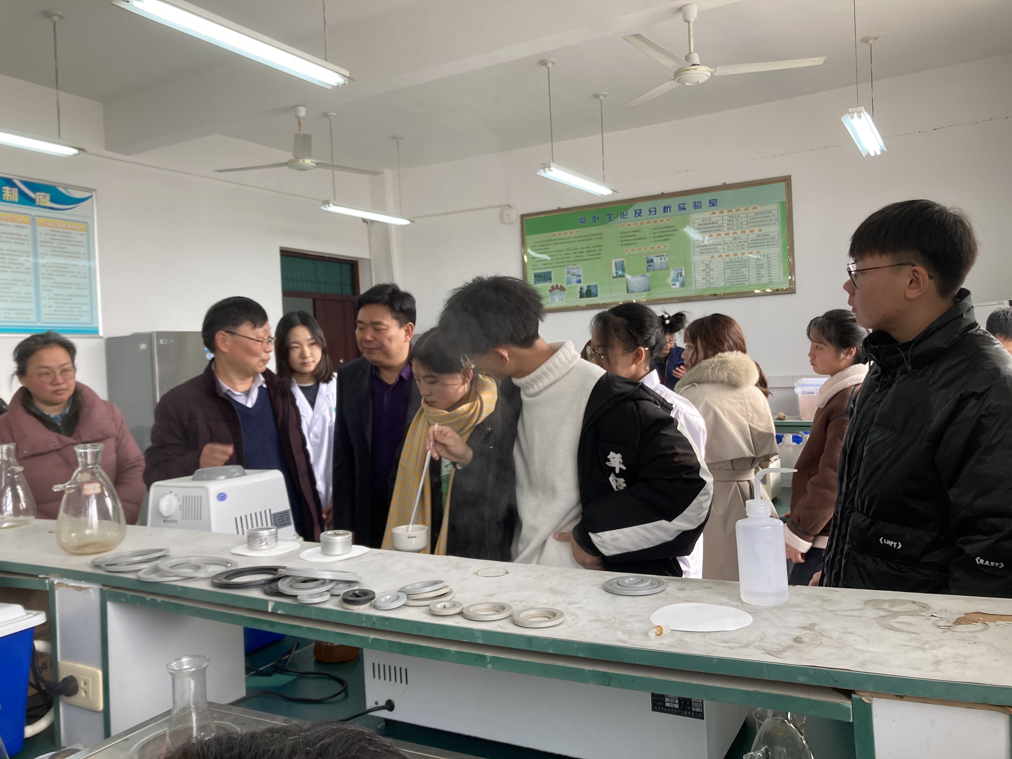 国产成人精品一区二区三区