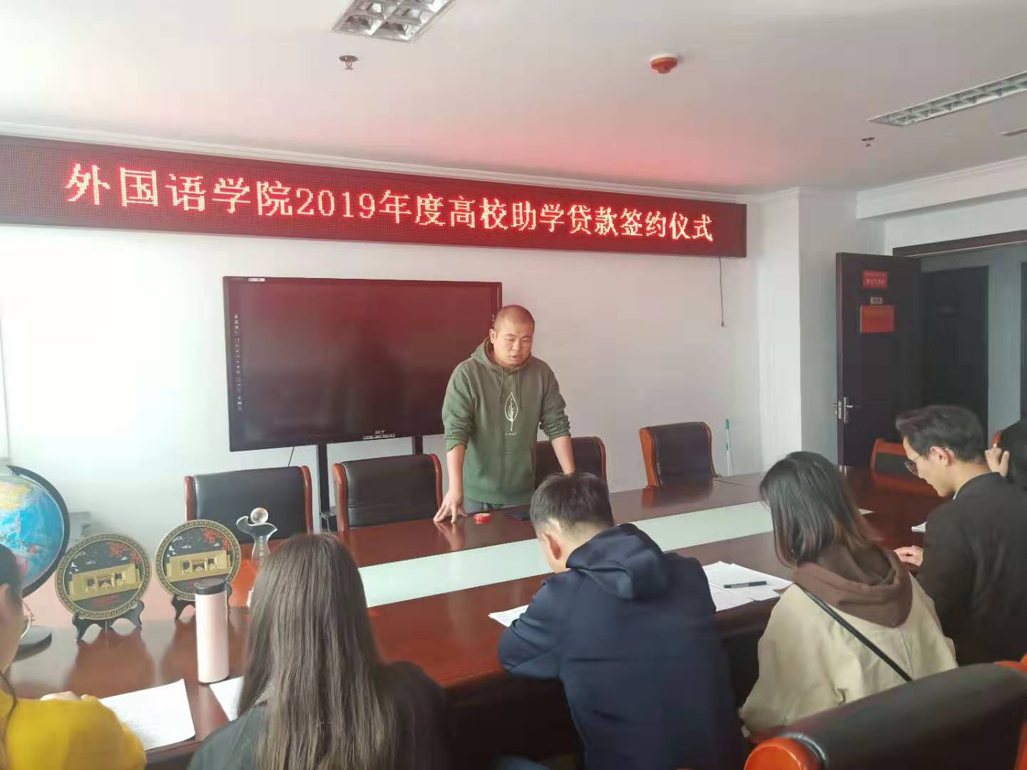 国产成人精品一区二区三区