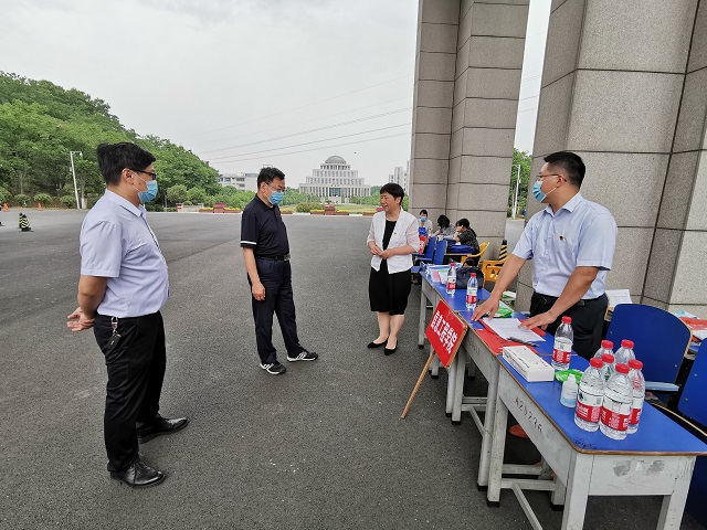 国产成人精品一区二区三区