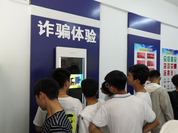国产成人精品一区二区三区