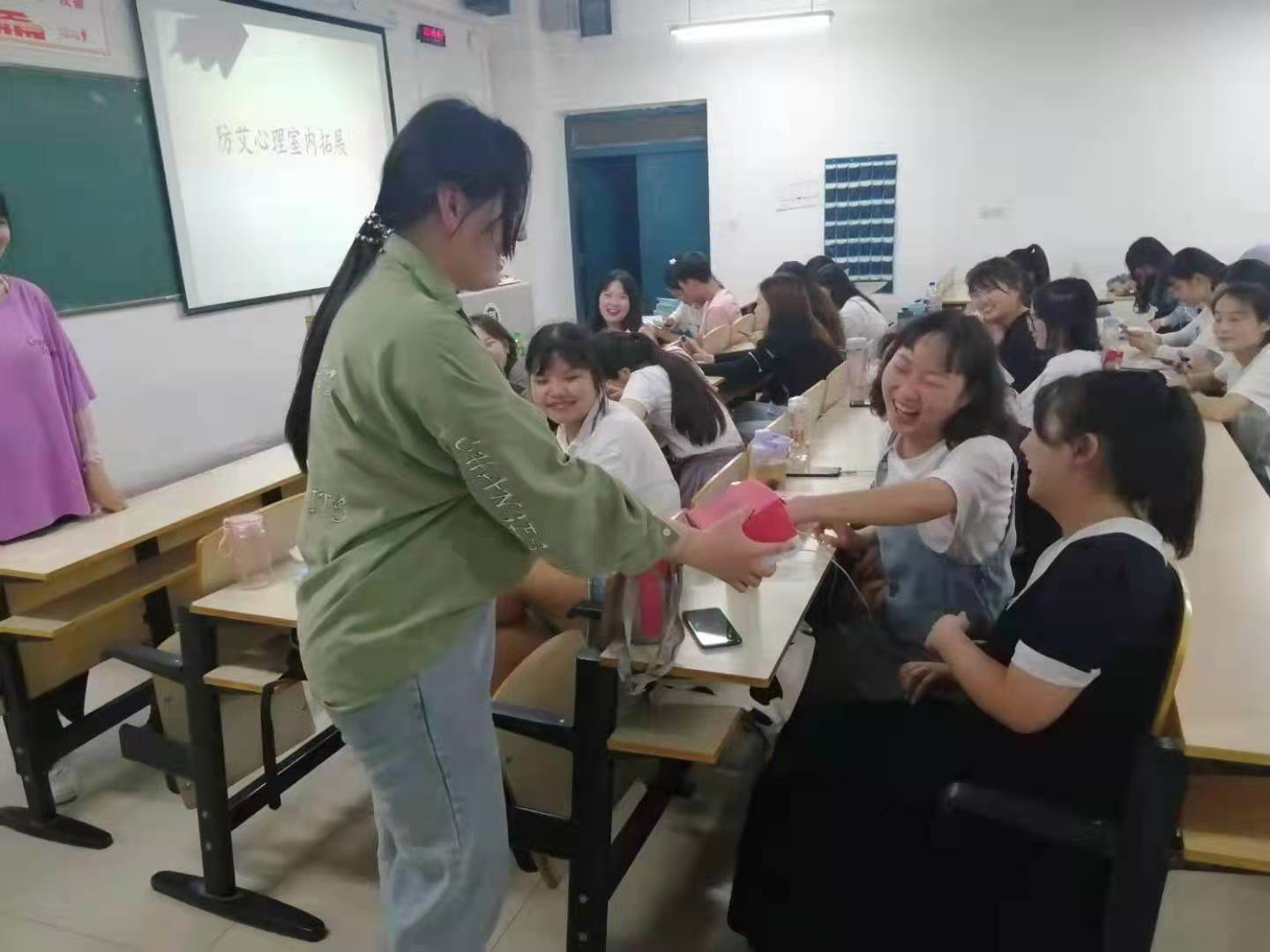 国产成人精品一区二区三区