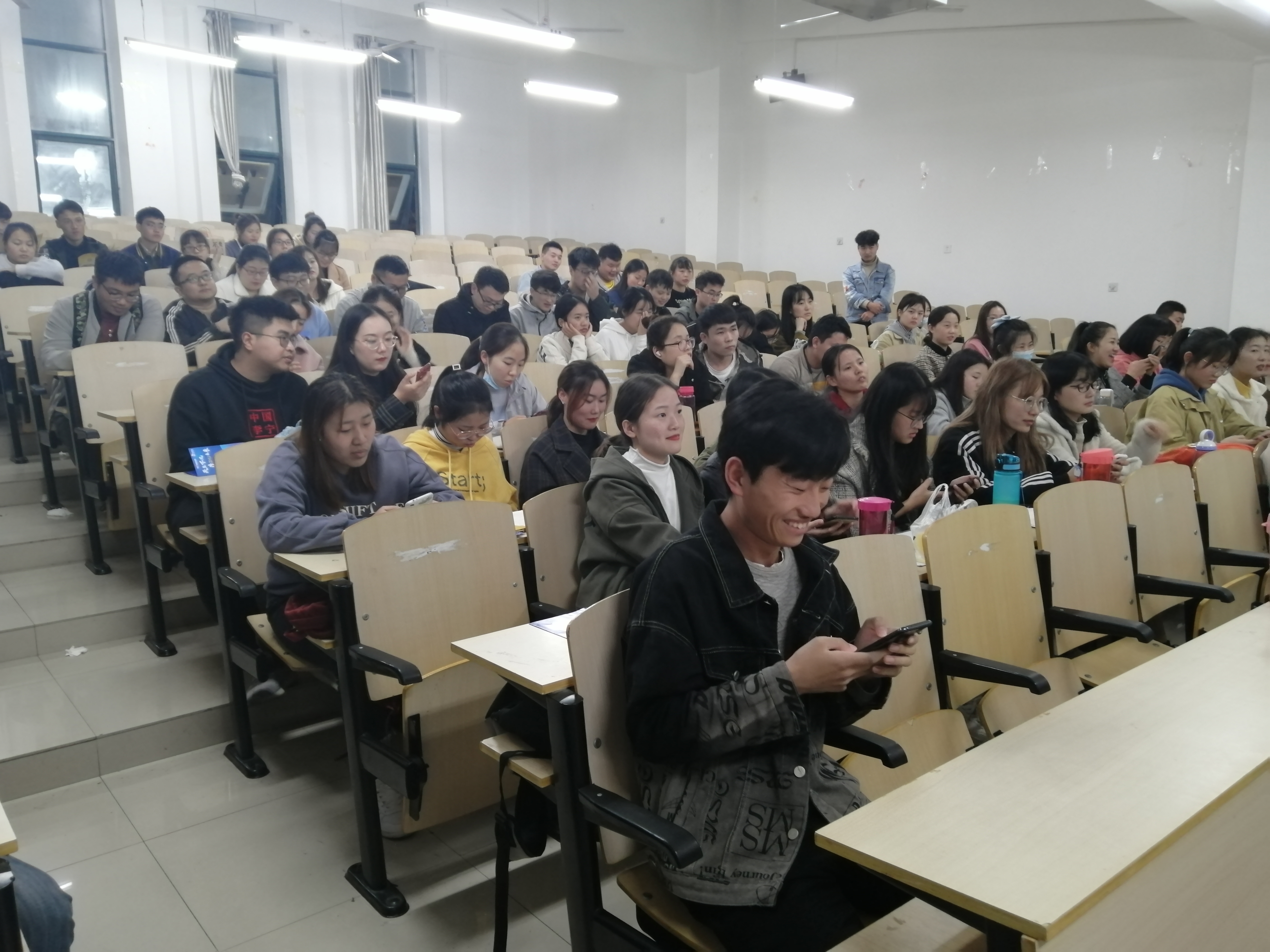 国产成人精品一区二区三区