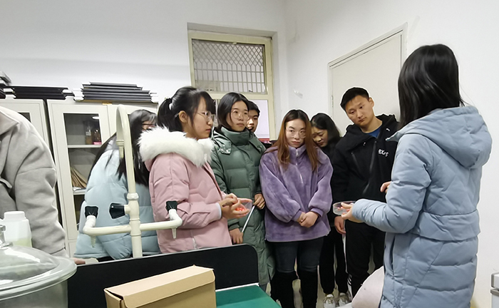 国产成人精品一区二区三区