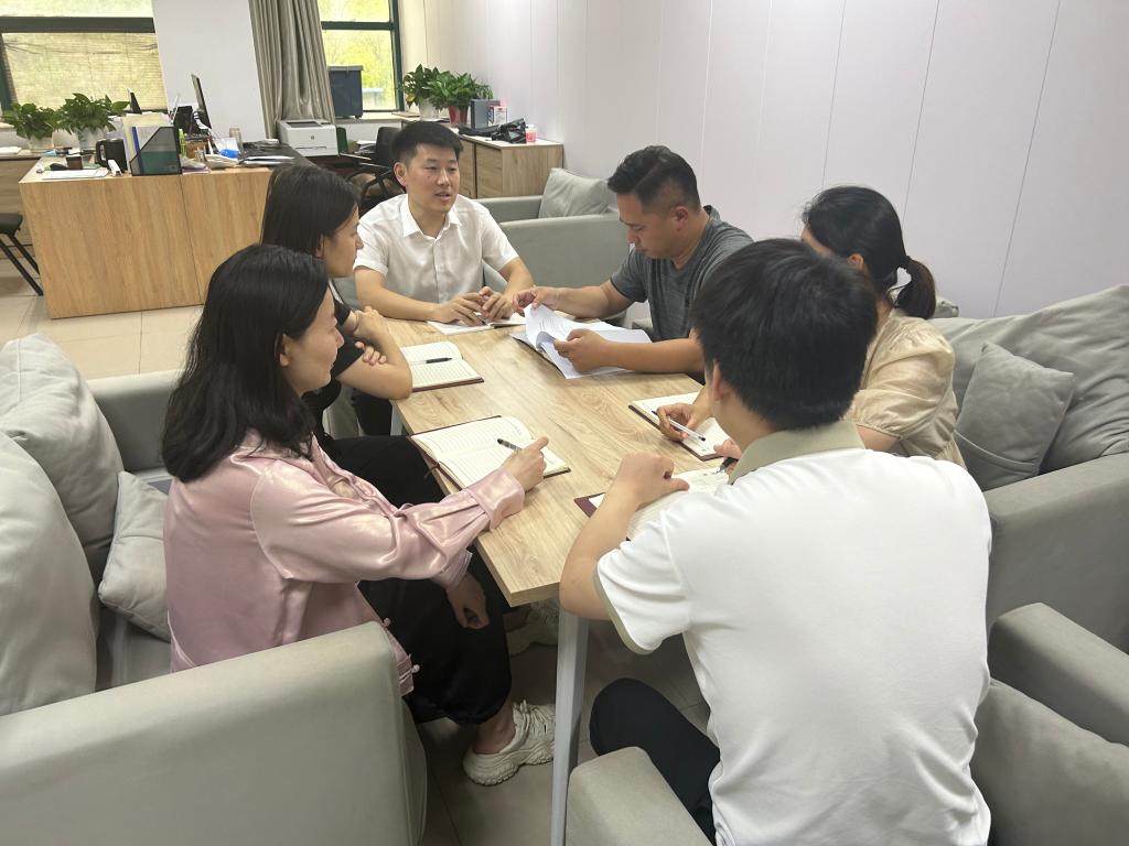 国产成人精品一区二区三区