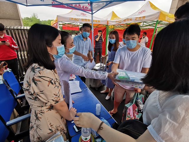国产成人精品一区二区三区