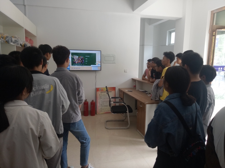 国产成人精品一区二区三区