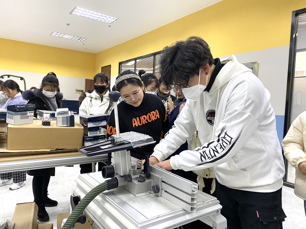 国产成人精品一区二区三区
