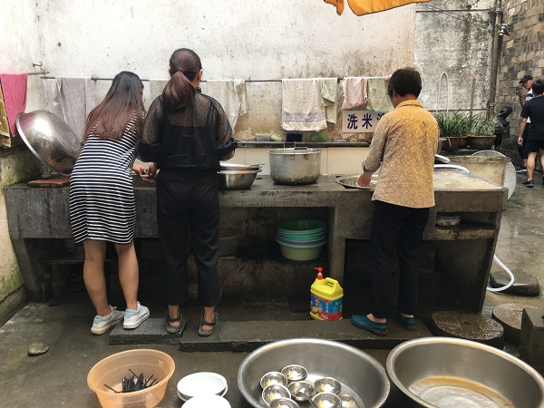 国产成人精品一区二区三区