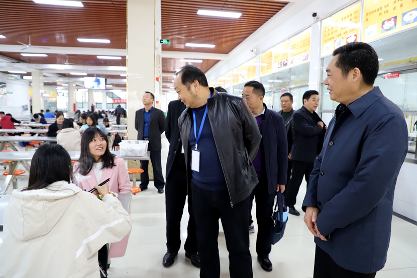 国产成人精品一区二区三区