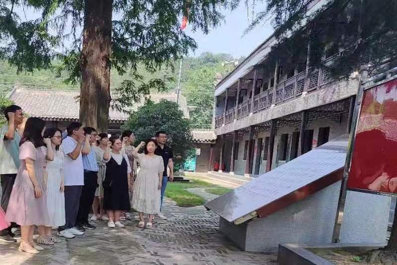 国产成人精品一区二区三区