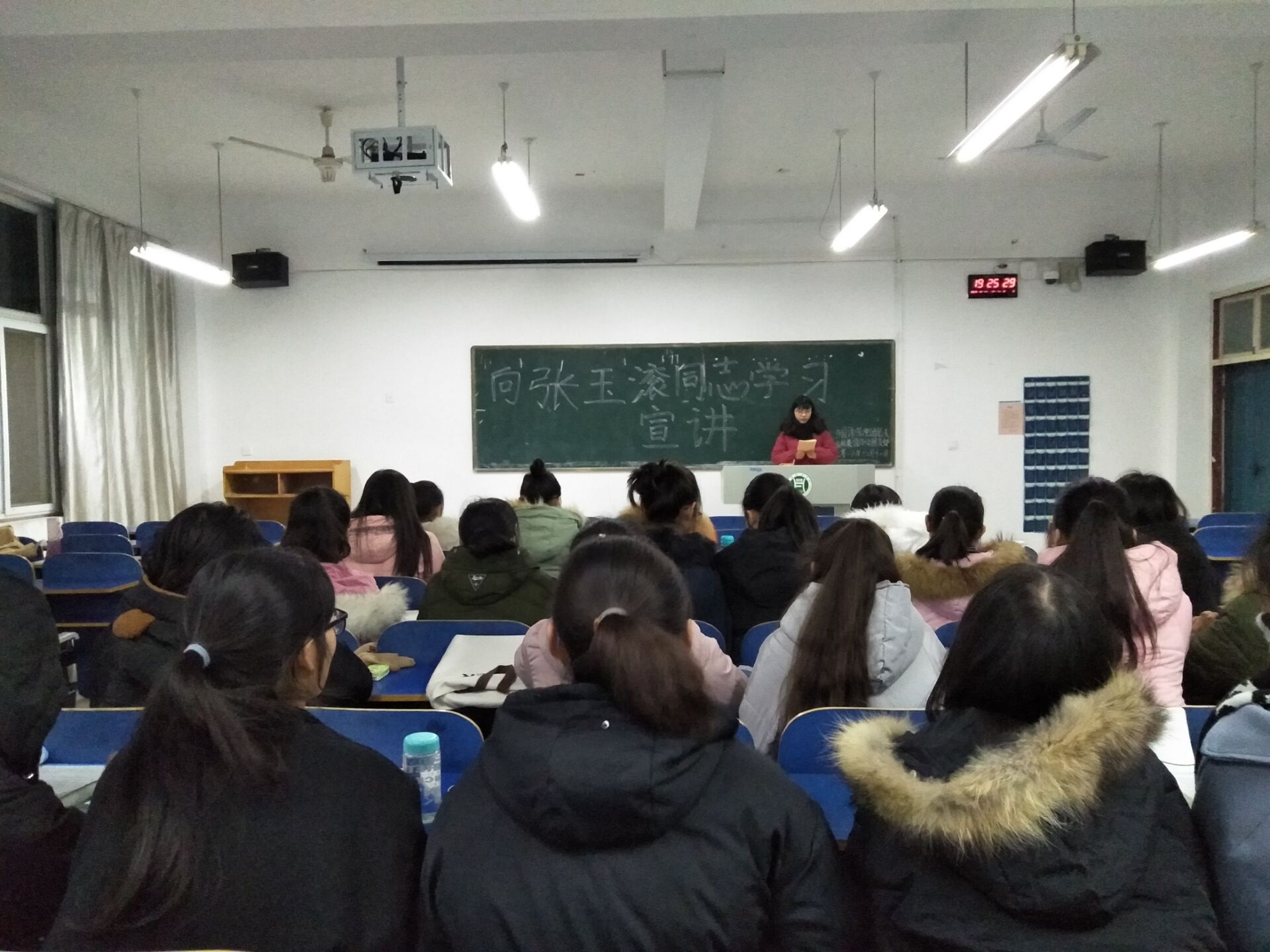 国产成人精品一区二区三区