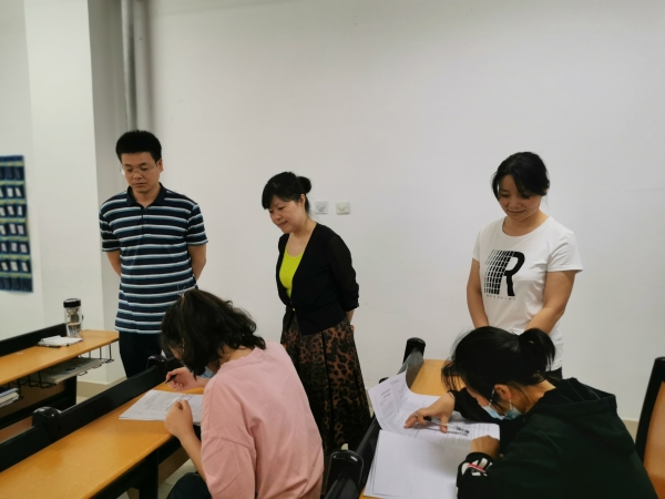 国产成人精品一区二区三区