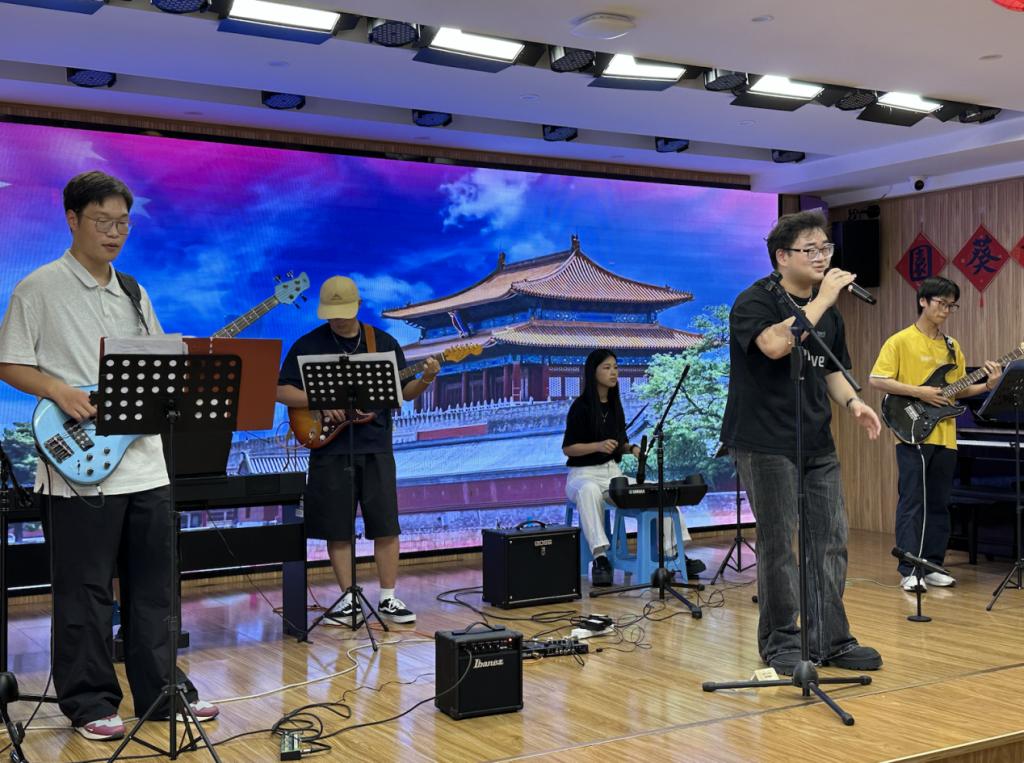 国产成人精品一区二区三区