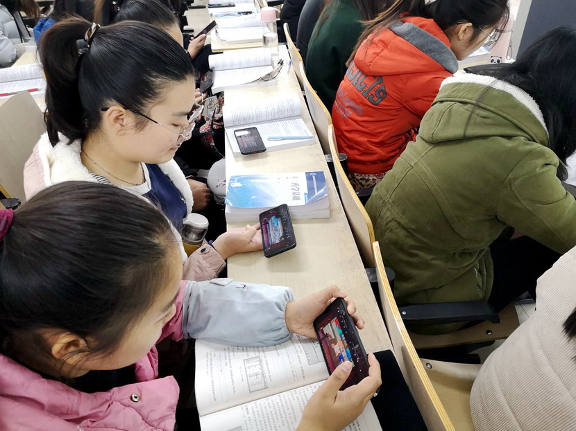 国产成人精品一区二区三区