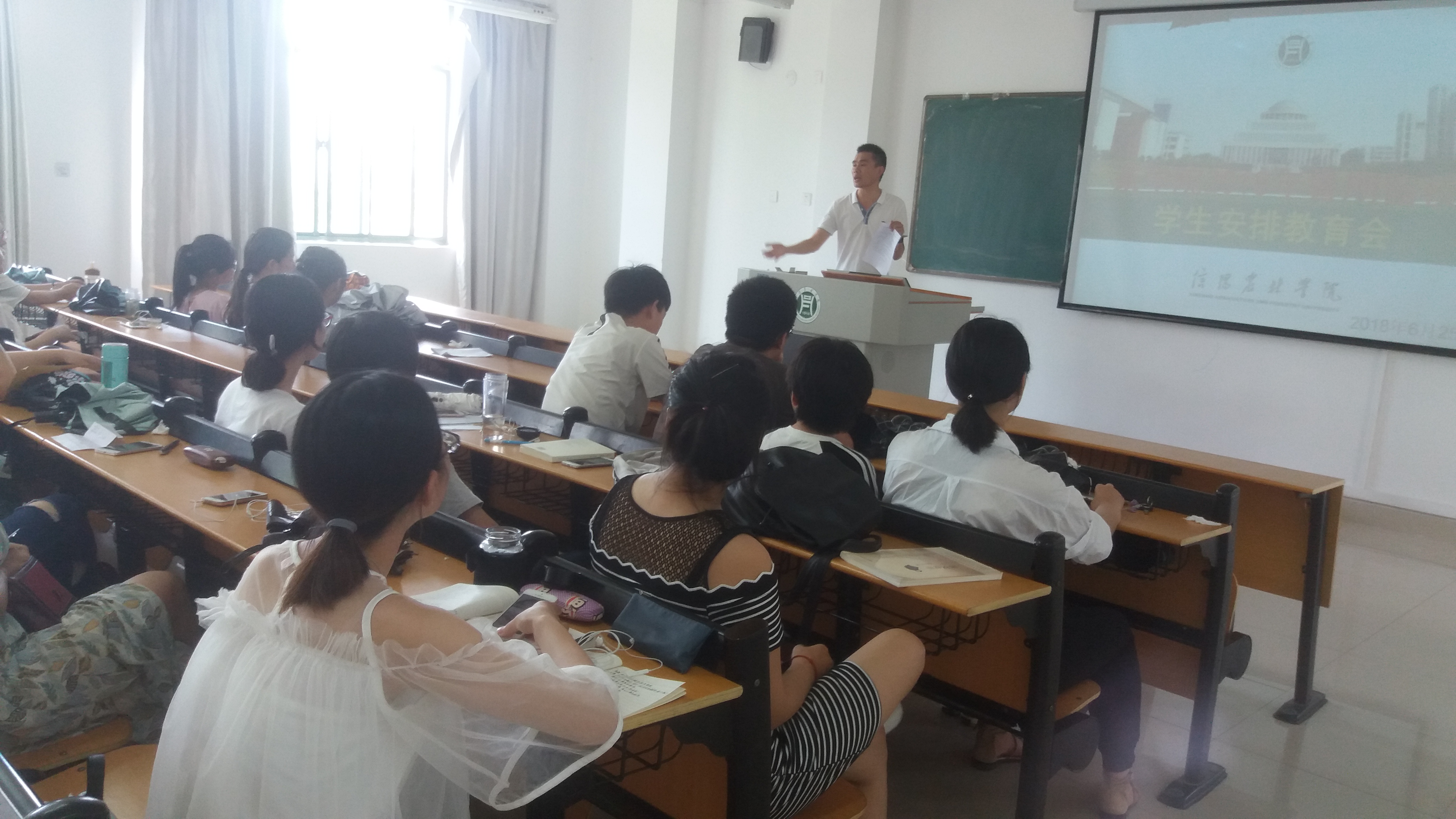 国产成人精品一区二区三区
