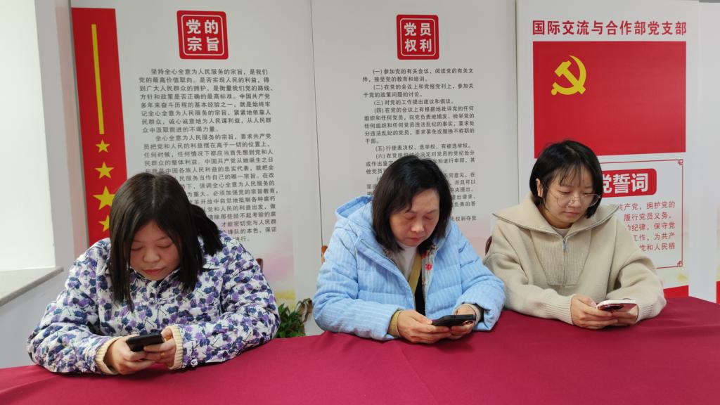 国产成人精品一区二区三区