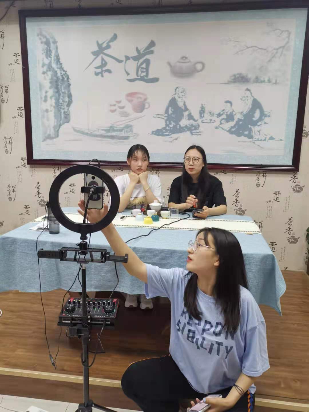 国产成人精品一区二区三区