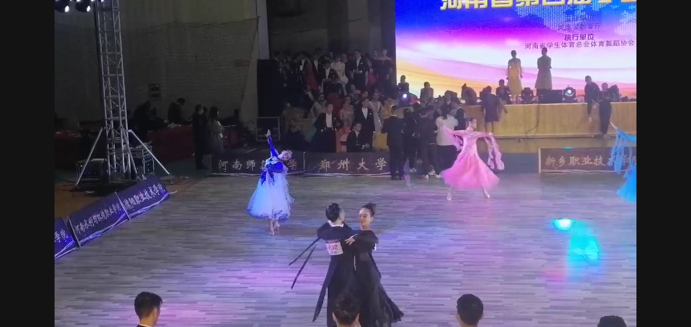 国产成人精品一区二区三区