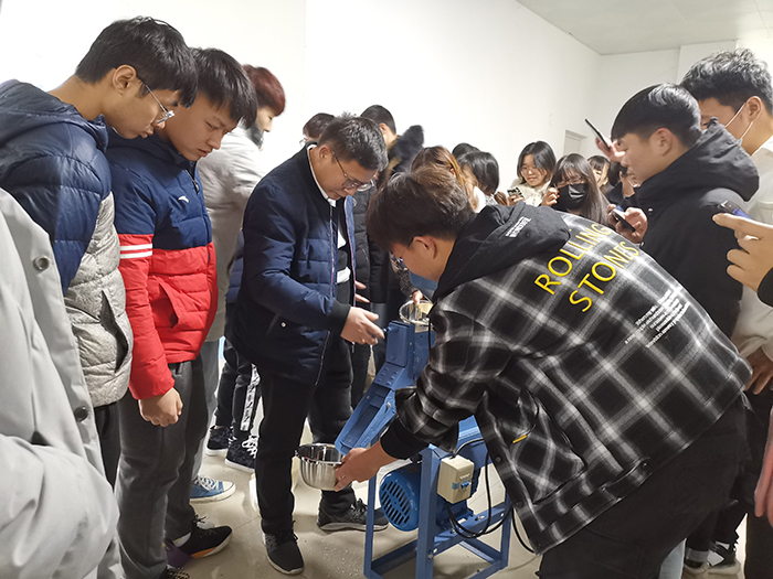 国产成人精品一区二区三区
