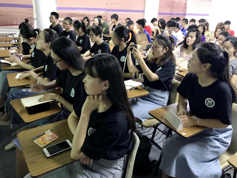 国产成人精品一区二区三区