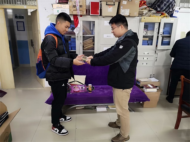 国产成人精品一区二区三区
