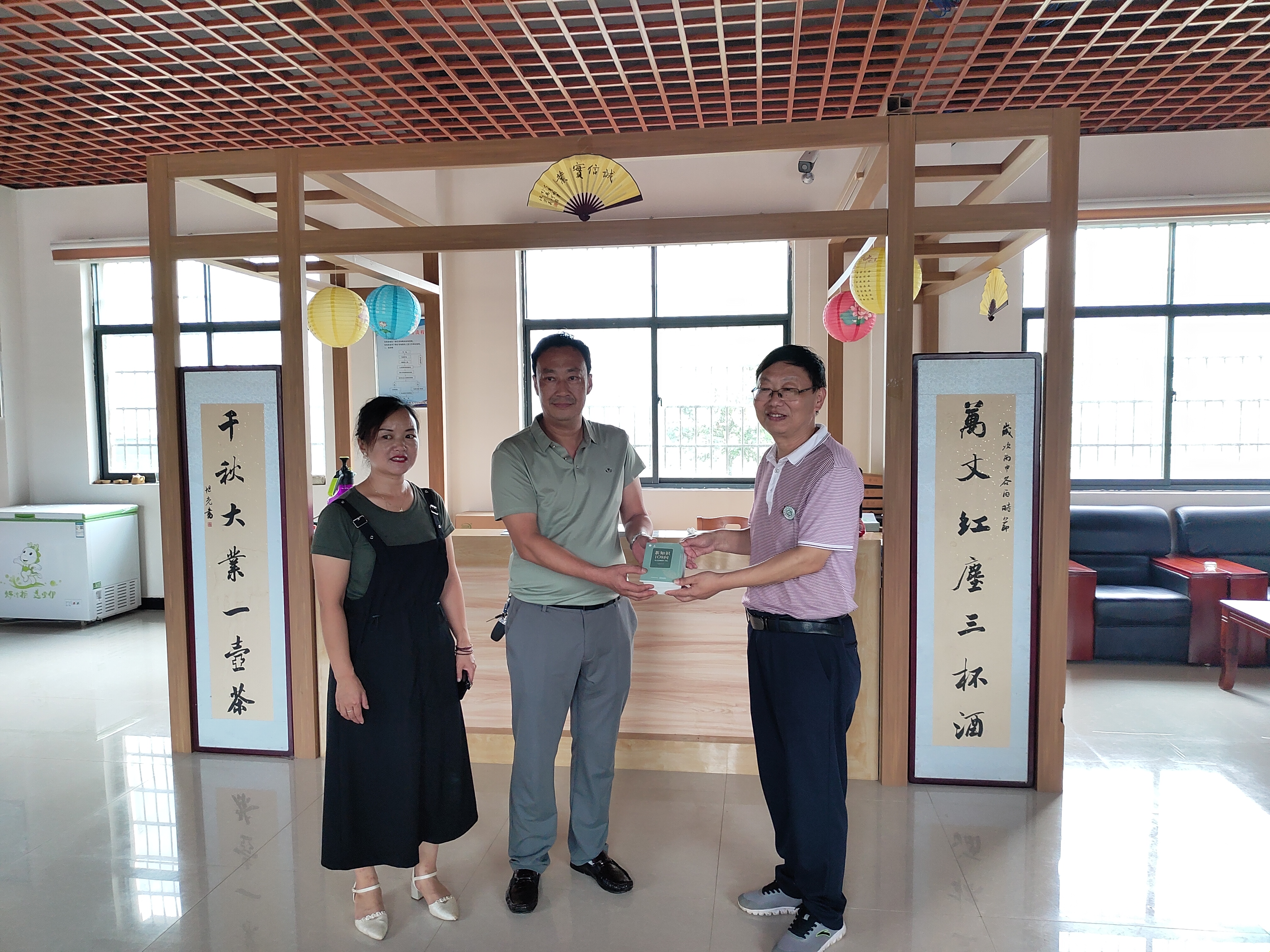 国产成人精品一区二区三区
