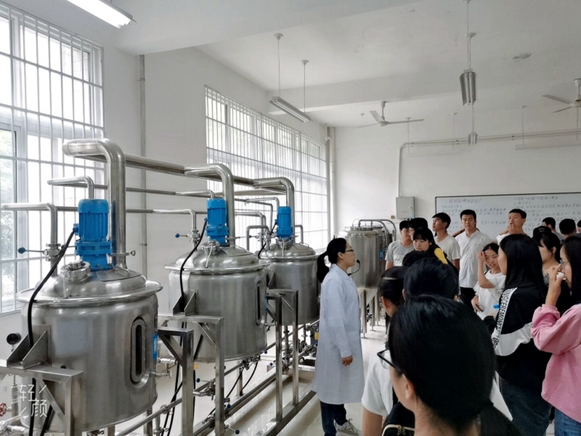 国产成人精品一区二区三区