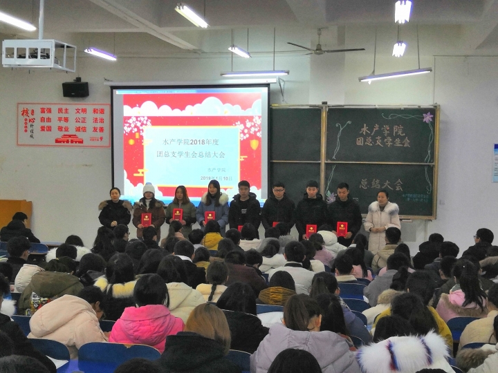 国产成人精品一区二区三区