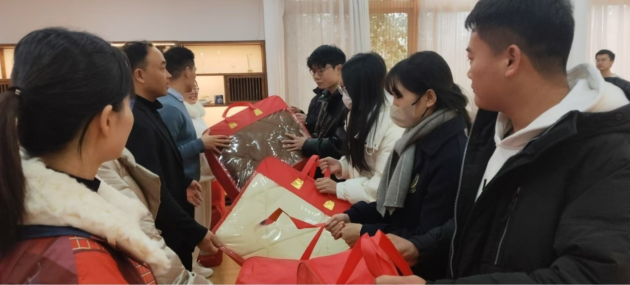 国产成人精品一区二区三区