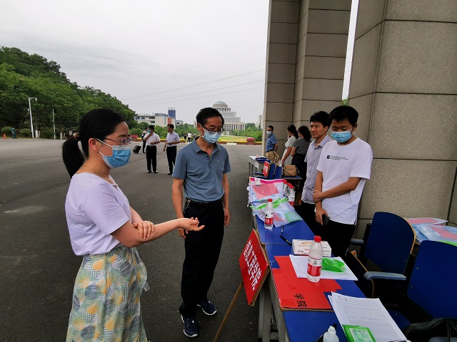 国产成人精品一区二区三区