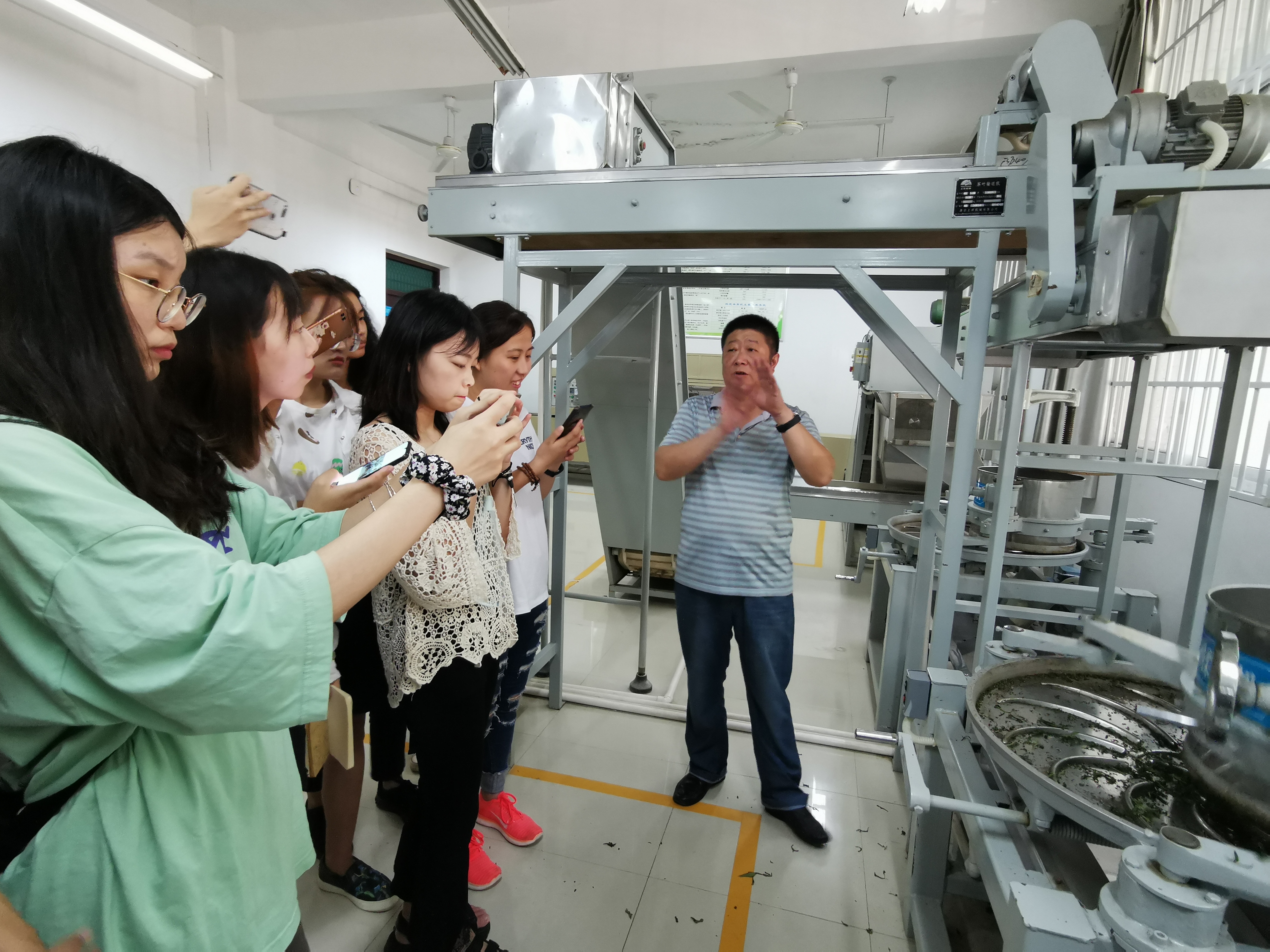 国产成人精品一区二区三区